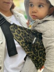 tinytrek Child Carrier - 10 Ay - 4 Yaş (18 Kg) Haki Leopar  Çocuk Taşıyıcı I Ana Kucağı - Sling